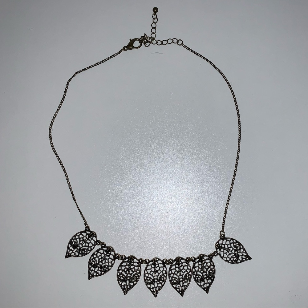 DARK GOLD LEAF NECKLACE